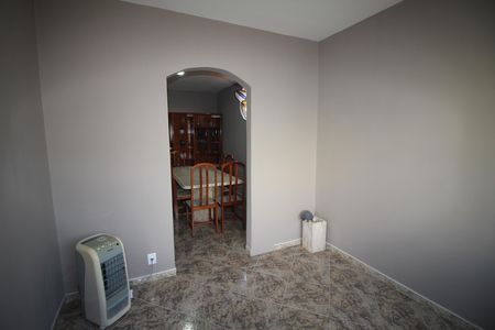 Casa à venda com 374m², 2 quartos e 1 vagaSala