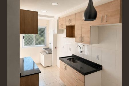 Cozinha de apartamento para alugar com 2 quartos, 54m² em Vila Odim Antao, Sorocaba
