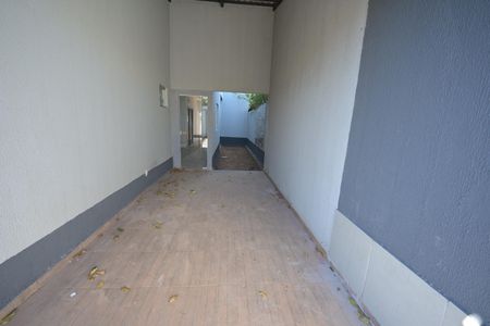 Casa à venda com 84m², 3 quartos e 2 vagas