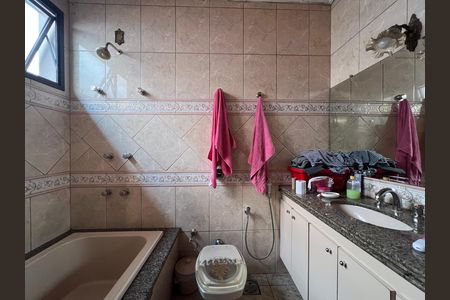 Casa para alugar com 514m², 7 quartos e 4 vagas Casa para alugar com 514m², 7 quartos e 4 vagasBanheiro da Suíte 4