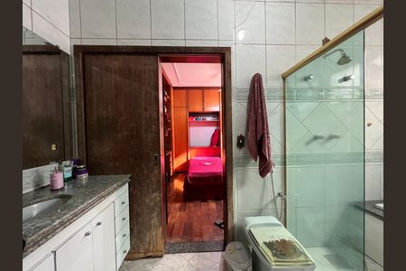 Casa para alugar com 514m², 7 quartos e 4 vagas Casa para alugar com 514m², 7 quartos e 4 vagasBanheiro da Suíte 2