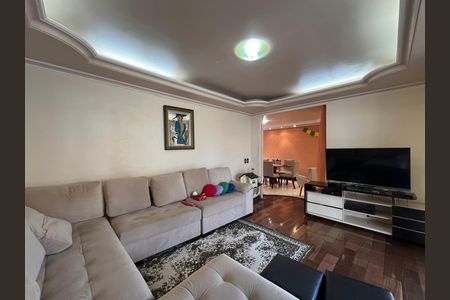 Casa para alugar com 514m², 7 quartos e 4 vagas Casa para alugar com 514m², 7 quartos e 4 vagasSala 1