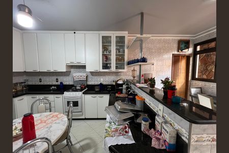 Casa para alugar com 514m², 7 quartos e 4 vagas Casa para alugar com 514m², 7 quartos e 4 vagasCozinha