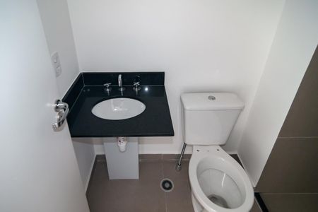 Banheiro de apartamento para alugar com 1 quarto, 20m² em Bela Vista, São Paulo