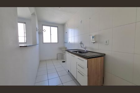 Cozinha de apartamento à venda com 2 quartos, 47m² em Parque Sao Vicente, Santo André