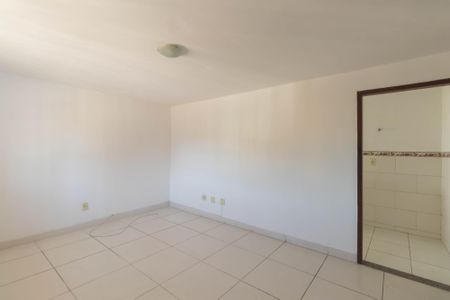 Sala de casa para alugar com 3 quartos, 92m² em Alcantara, São Gonçalo