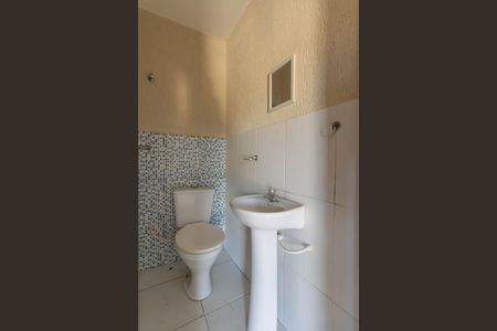 banheiro 3 de casa para alugar com 3 quartos, 92m² em Alcantara, São Gonçalo