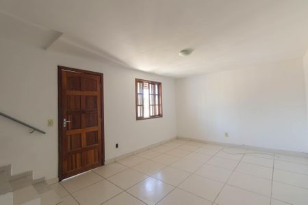 Casa para alugar com 92m², 3 quartos e 1 vaga Casa para alugar com 92m², 3 quartos e 1 vagaSala