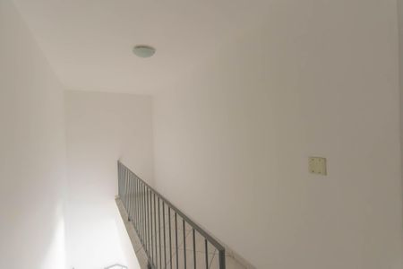 Casa para alugar com 92m², 3 quartos e 1 vaga Casa para alugar com 92m², 3 quartos e 1 vagaCorredor