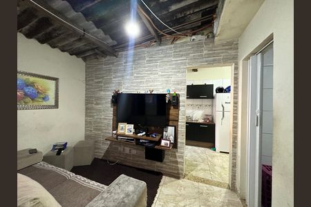 Casa à venda com 280m², 2 quartos e 2 vagas Casa à venda com 280m², 2 quartos e 2 vagasSala
