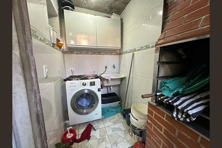 Casa à venda com 280m², 2 quartos e 2 vagas Casa à venda com 280m², 2 quartos e 2 vagasÁrea de Serviço