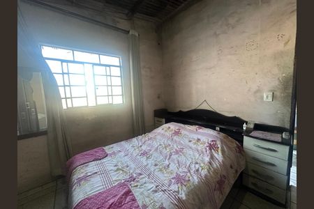 Casa à venda com 280m², 2 quartos e 2 vagas Casa à venda com 280m², 2 quartos e 2 vagasQuarto 2