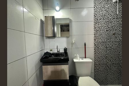 Casa à venda com 280m², 2 quartos e 2 vagas Casa à venda com 280m², 2 quartos e 2 vagasBanheiro
