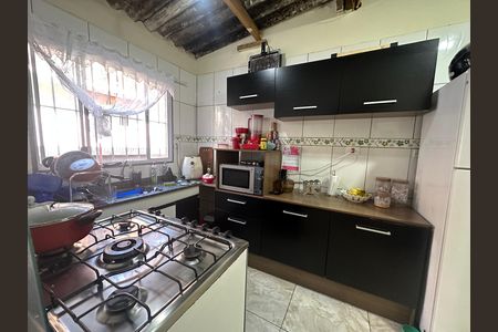 Casa à venda com 280m², 2 quartos e 2 vagas Casa à venda com 280m², 2 quartos e 2 vagasCozinha