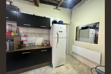 Casa à venda com 280m², 2 quartos e 2 vagas Casa à venda com 280m², 2 quartos e 2 vagasCozinha