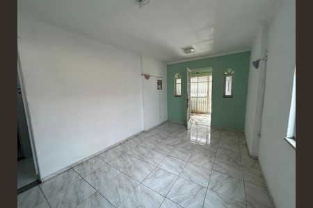 Casa para alugar com 2 quartos, 80m² em Guadalupe, Rio de Janeiro