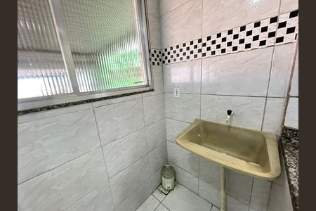 Área de Serviço de casa para alugar com 2 quartos, 80m² em Guadalupe, Rio de Janeiro