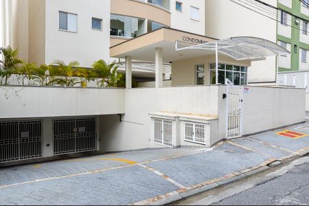 Apartamento à venda com 60m², 2 quartos e 1 vaga Apartamento à venda com 60m², 2 quartos e 1 vagaFachada e portaria