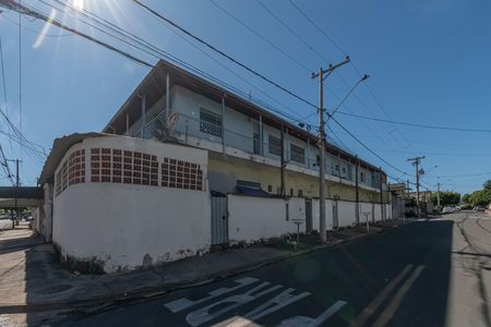 Fachada de casa à venda com 5 quartos, 600m² em Parque das Nações (Nova Veneza), Sumaré
