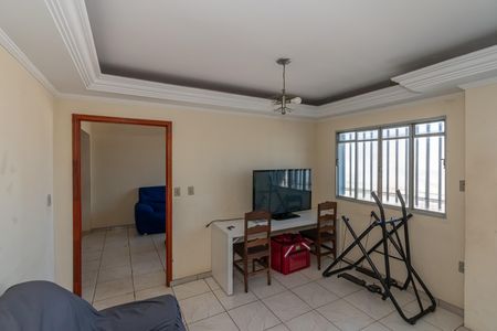 Casa à venda com 600m², 5 quartos e 2 vagas Casa à venda com 600m², 5 quartos e 2 vagasSala 2