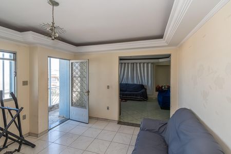 Casa à venda com 600m², 5 quartos e 2 vagas Casa à venda com 600m², 5 quartos e 2 vagasSala 2