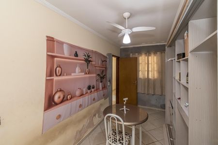 Casa à venda com 600m², 5 quartos e 2 vagas Casa à venda com 600m², 5 quartos e 2 vagasQuarto 2