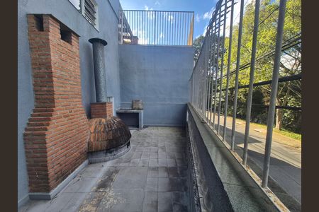Quintal de casa à venda com 3 quartos, 119m² em Jardim Rosa Maria, São Paulo
