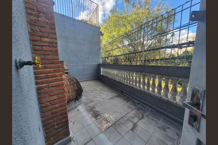 Quintal  de casa à venda com 3 quartos, 119m² em Jardim Rosa Maria, São Paulo