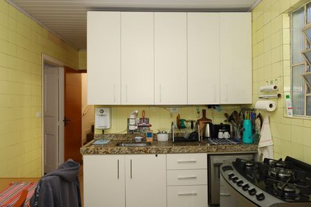 Cozinha de casa à venda com 8 quartos, 265m² em Vila Sinha, São Paulo