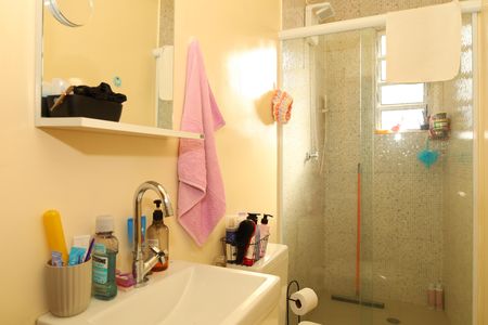 Casa à venda com 265m², 8 quartos e 3 vagasBanheiro 2