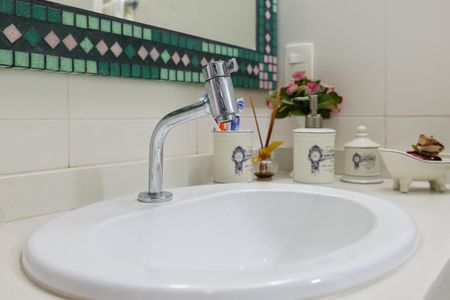 Apartamento para alugar com 105m², 2 quartos e 2 vagas Apartamento para alugar com 105m², 2 quartos e 2 vagasBanheiro