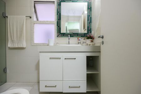 Apartamento para alugar com 105m², 2 quartos e 2 vagas Apartamento para alugar com 105m², 2 quartos e 2 vagasBanheiro