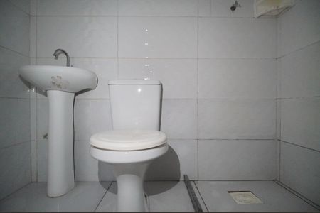 Casa para alugar com 60m², 3 quartos e 1 vagaBanheiro