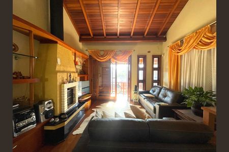 Casa à venda com 3 quartos, 213m² em Scharlau, São Leopoldo