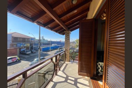 Casa à venda com 3 quartos, 213m² em Scharlau, São Leopoldo