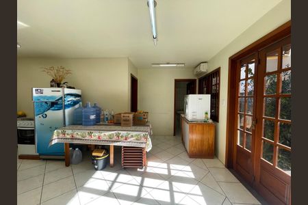 Casa à venda com 3 quartos, 213m² em Scharlau, São Leopoldo