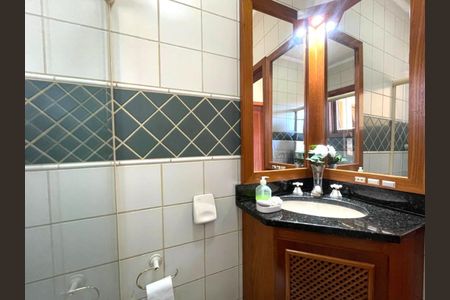 Casa à venda com 3 quartos, 213m² em Scharlau, São Leopoldo