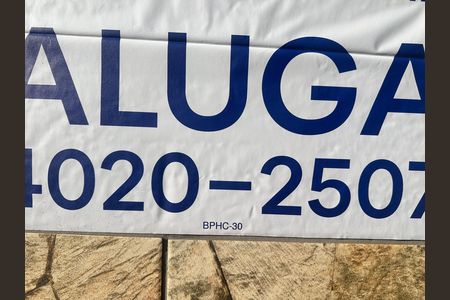 Casa para alugar com 3 quartos, 170m² em Serrinha, Goiânia