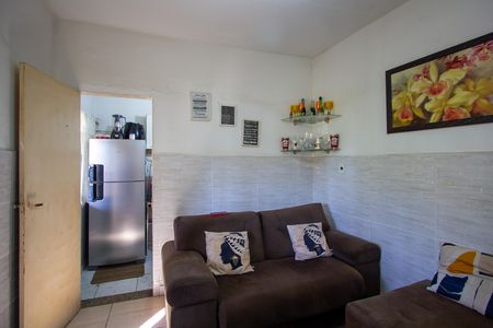 Sala de casa para alugar com 2 quartos, 120m² em Porto Novo, São Gonçalo