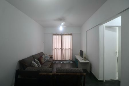 Sala de apartamento para alugar com 2 quartos, 97m² em Jardim Las Palmas, Guarujá