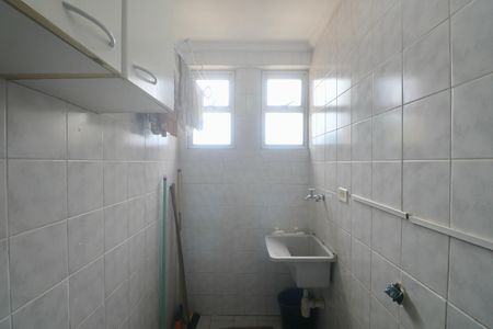 Área de Serviço de apartamento para alugar com 2 quartos, 97m² em Jardim Las Palmas, Guarujá