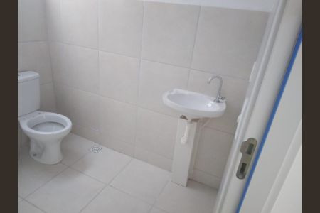 Banheiro de apartamento à venda com 2 quartos, 45m² em Campo Grande, Rio de Janeiro