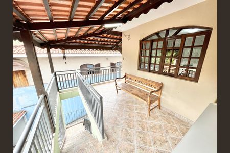 Varanda de casa para alugar com 2 quartos, 120m² em Jardim Peri, São Paulo