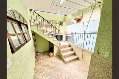 Casa para alugar com 120m², 2 quartos e 2 vagas Casa para alugar com 120m², 2 quartos e 2 vagasGaragem / Àrea Gourmet