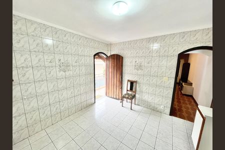 Cozinha de casa para alugar com 2 quartos, 120m² em Jardim Peri, São Paulo