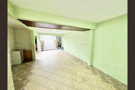 Casa para alugar com 120m², 2 quartos e 2 vagas Casa para alugar com 120m², 2 quartos e 2 vagasGaragem / Àrea Gourmet