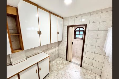 Casa para alugar com 120m², 2 quartos e 2 vagas Casa para alugar com 120m², 2 quartos e 2 vagasEdícula