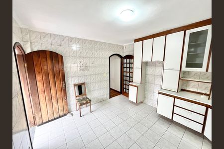 Cozinha de casa para alugar com 2 quartos, 120m² em Jardim Peri, São Paulo