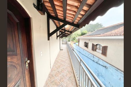 Casa para alugar com 120m², 2 quartos e 2 vagas Casa para alugar com 120m², 2 quartos e 2 vagasCorredor Externo