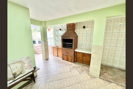 Casa para alugar com 120m², 2 quartos e 2 vagas Casa para alugar com 120m², 2 quartos e 2 vagasGaragem / Àrea Gourmet